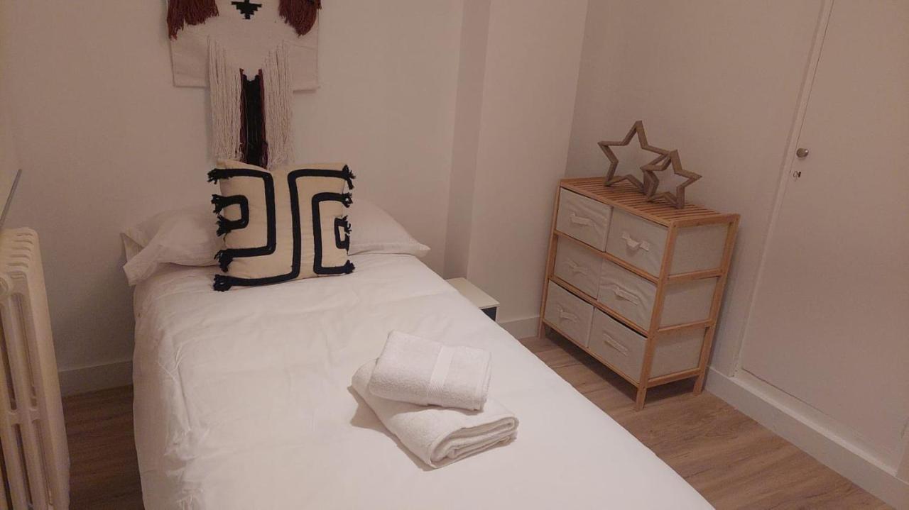 גרנדה Tuguest Pedro Antonio II Apartment מראה חיצוני תמונה